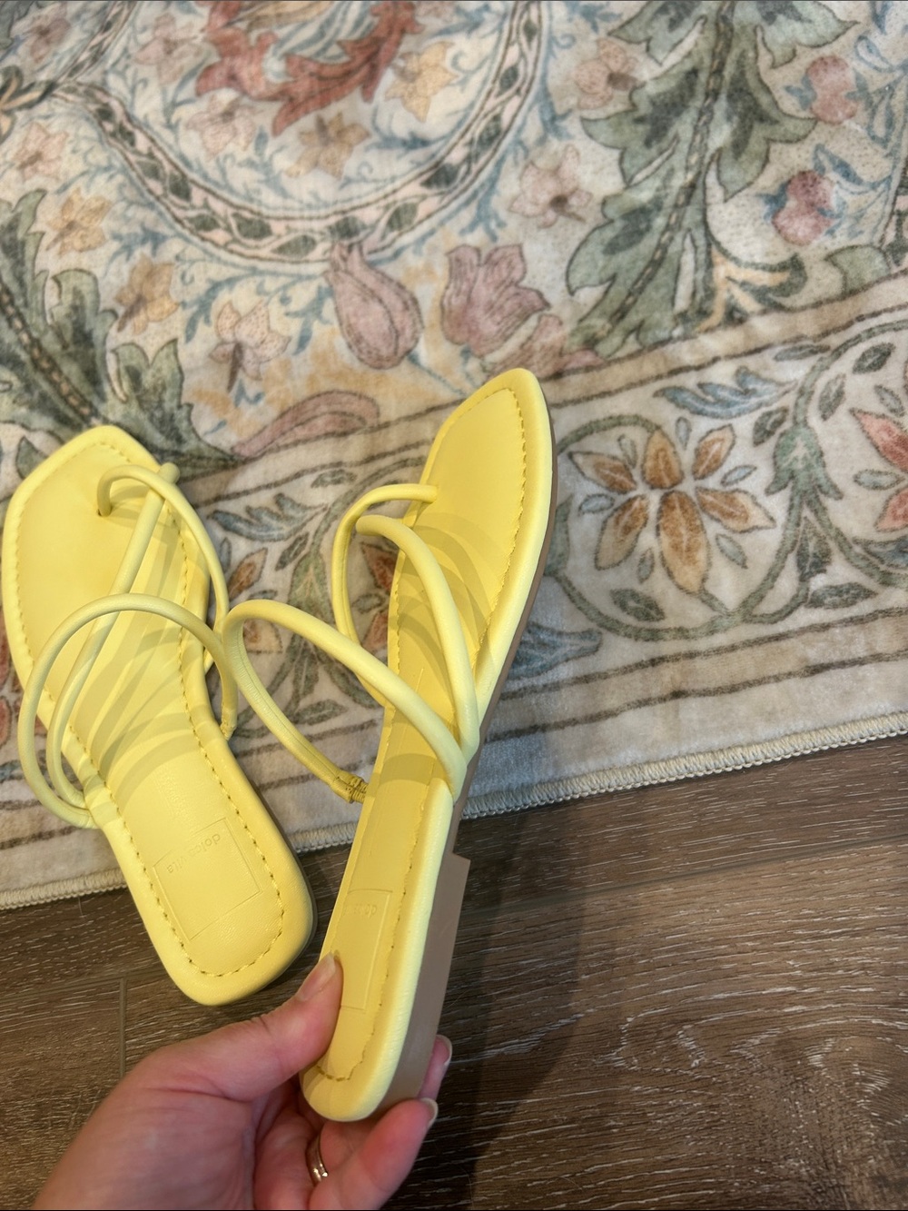 NEW Dolce Vita Yellow Strappy Square-Toe Women's Sandals - Picture 6 of 7
